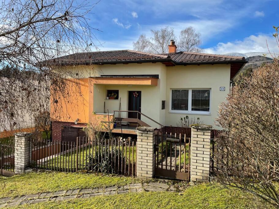 Oddych Pri Martinskych Holiach /Mountains Vacation Villa Екстериор снимка